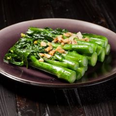 Stir-fried Choy Sum with Garlic